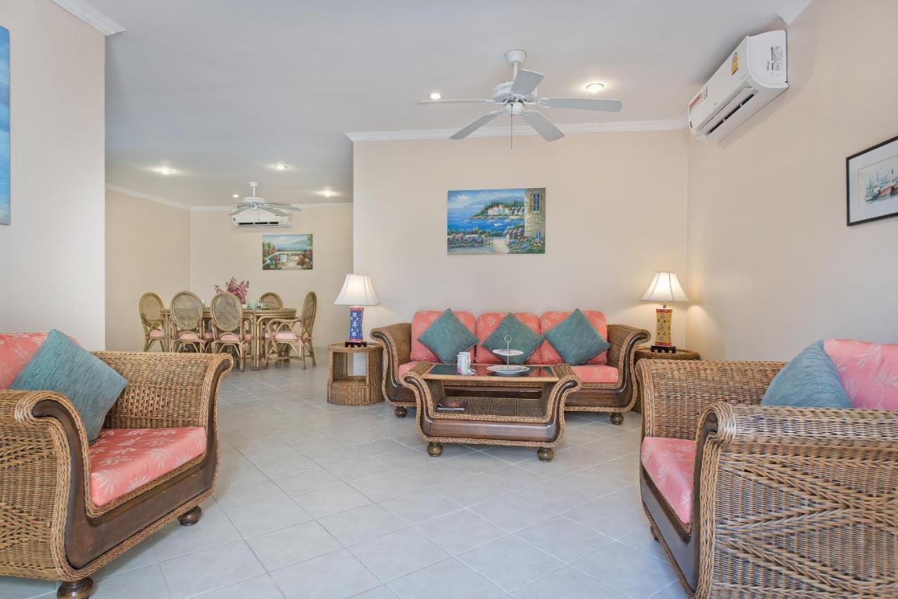 Butterfly Garden Boutique Residences: Luxury Beachside Lifestyle Apartments Pattaya Exterior photo
