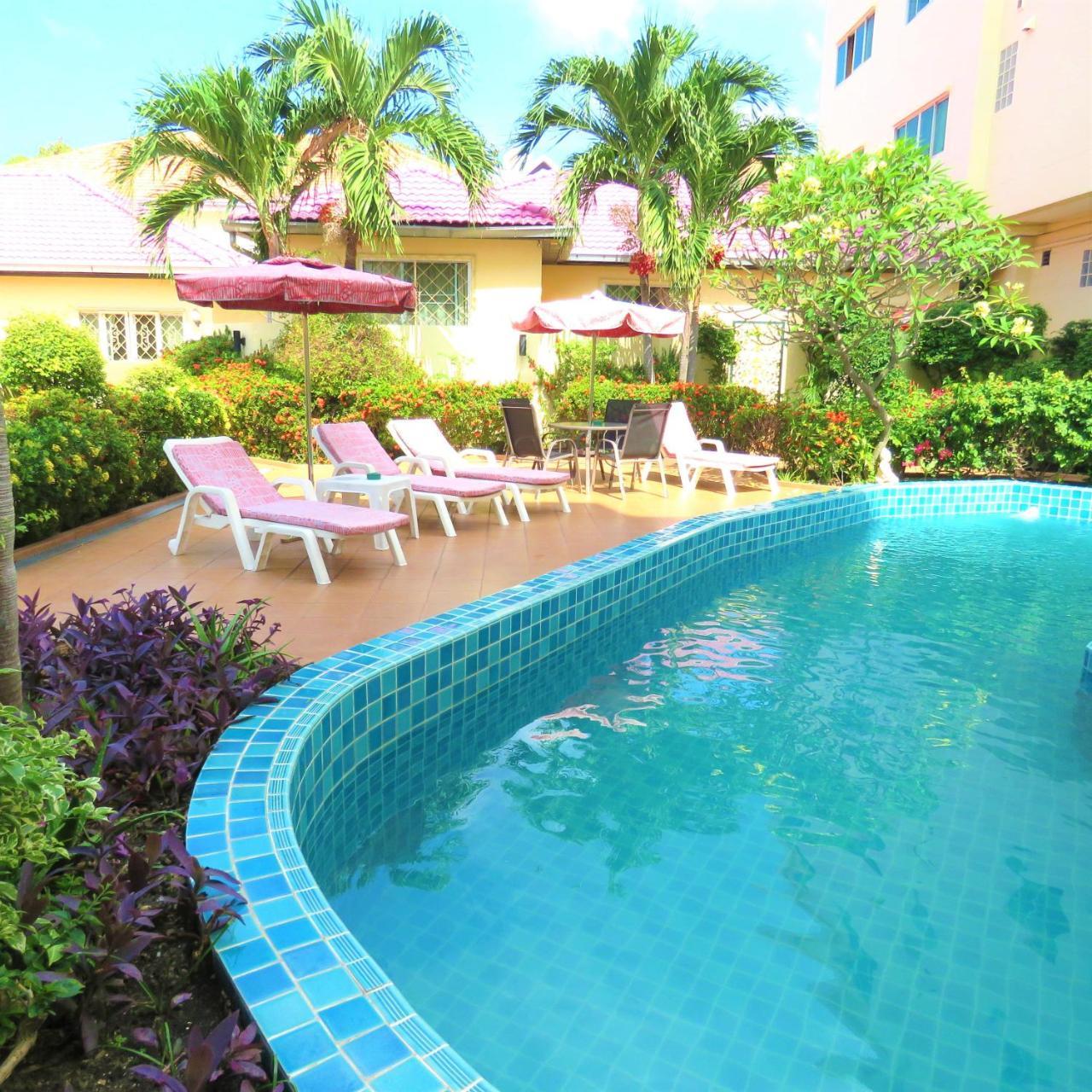Butterfly Garden Boutique Residences: Luxury Beachside Lifestyle Apartments Pattaya Exterior photo