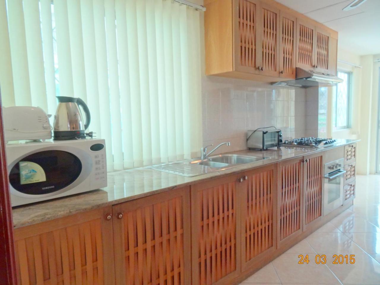 Butterfly Garden Boutique Residences: Luxury Beachside Lifestyle Apartments Pattaya Exterior photo