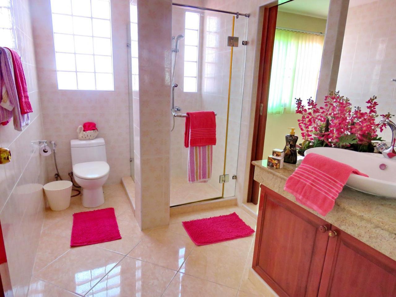 Butterfly Garden Boutique Residences: Luxury Beachside Lifestyle Apartments Pattaya Exterior photo