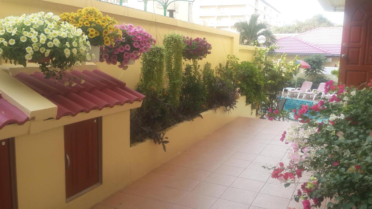 Butterfly Garden Boutique Residences: Luxury Beachside Lifestyle Apartments Pattaya Exterior photo